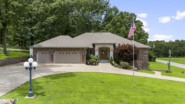 3110 Old Dike Road, Grove, OK 74344