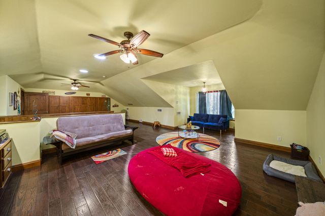 3110 Old Dike Road, Grove, OK 74344