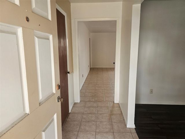 6814 Castleview Lane, Houston, TX 77489