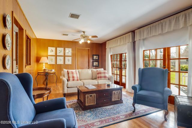 4701 Courthouse Road, Gulfport, MS 39507