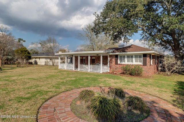 4701 Courthouse Road, Gulfport, MS 39507