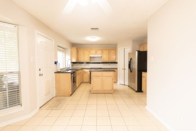 3031 Renaissance Court, Dallas, TX 75287