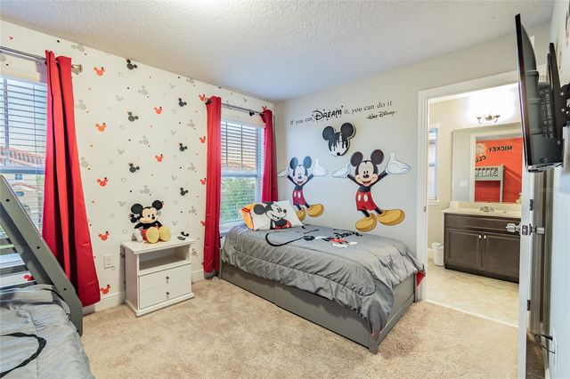 5352 OAKBOURNE AVENUE, Davenport, FL 33837