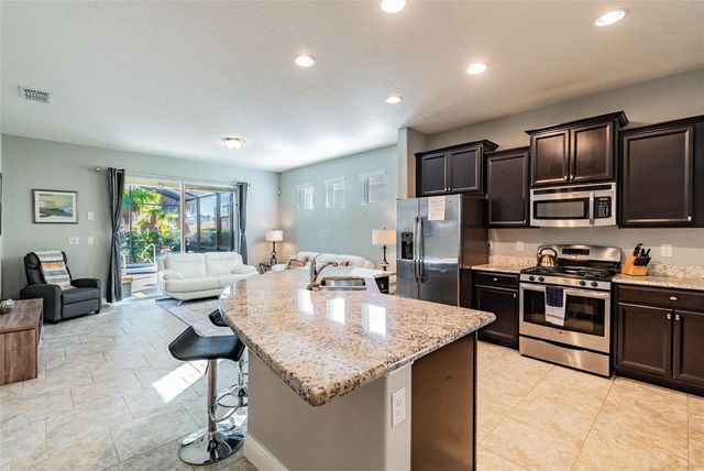 5352 OAKBOURNE AVENUE, Davenport, FL 33837