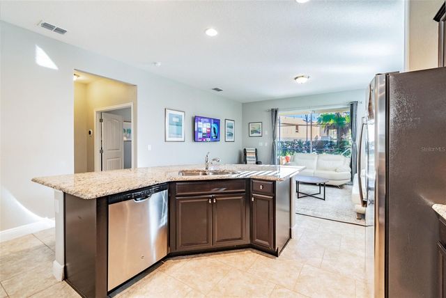 5352 OAKBOURNE AVENUE, Davenport, FL 33837