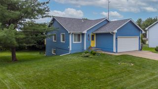 1929 E Maish Avenue, Des Moines, IA 50320