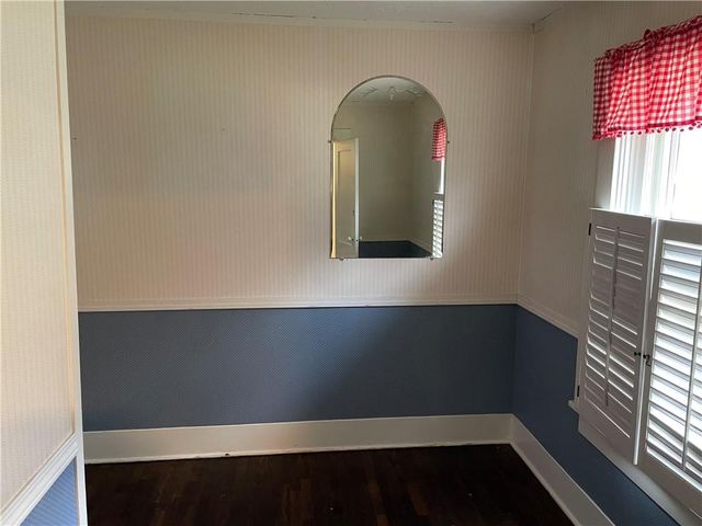 1439 Central Street, Leavenworth, KS 66043