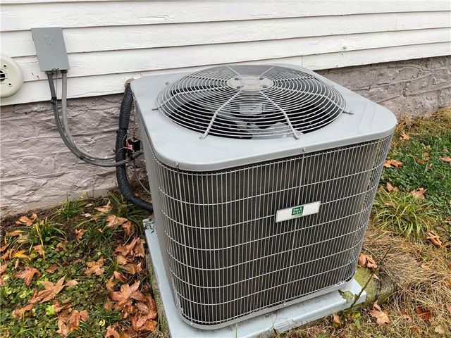 1439 Central Street, Leavenworth, KS 66043