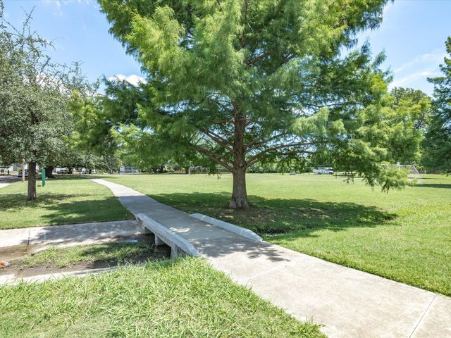 402 Wimberly Street, Fort Worth, TX 76107