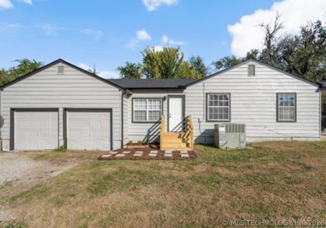 2901 E Virgin Street, Tulsa, OK 74110