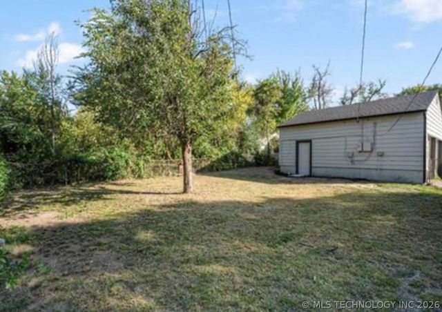 2901 E Virgin Street, Tulsa, OK 74110