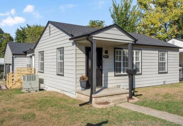 2901 E Virgin Street, Tulsa, OK 74110