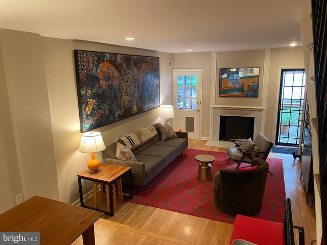 339 SE 11TH ST SE, Washington, DC 20003