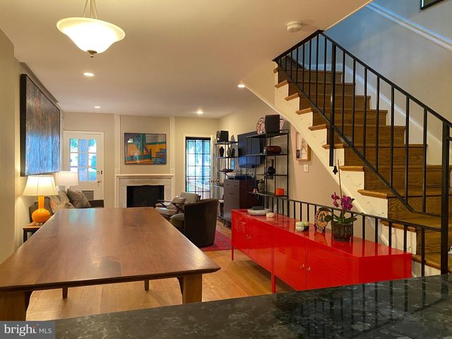 339 SE 11TH ST SE, Washington, DC 20003