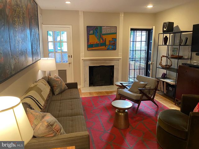 339 SE 11TH ST SE, Washington, DC 20003