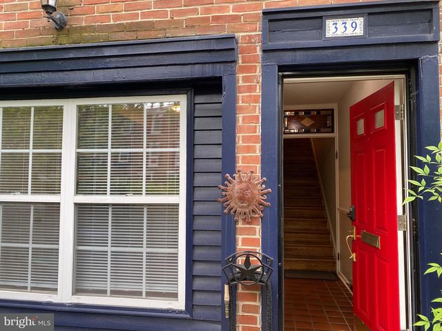 339 SE 11TH ST SE, Washington, DC 20003