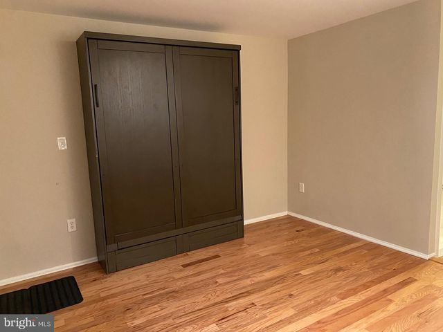 339 SE 11TH ST SE, Washington, DC 20003