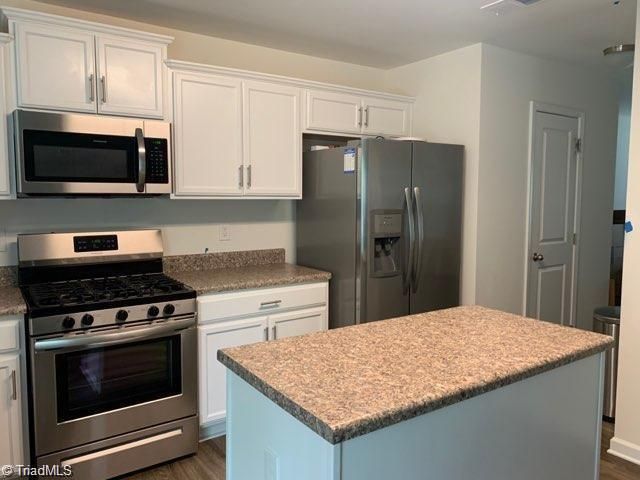 1033 Hidden Meadow Road, Winston-salem, NC 27127