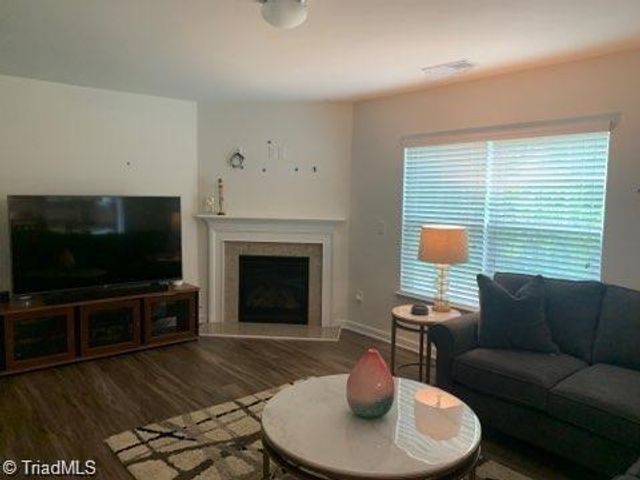 1033 Hidden Meadow Road, Winston-salem, NC 27127