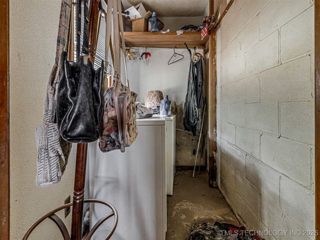 9005 S 4150 Road C, Claremore, OK 74017