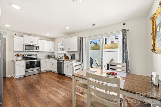 2 Chambers Garden Drive, Arden, NC 28704