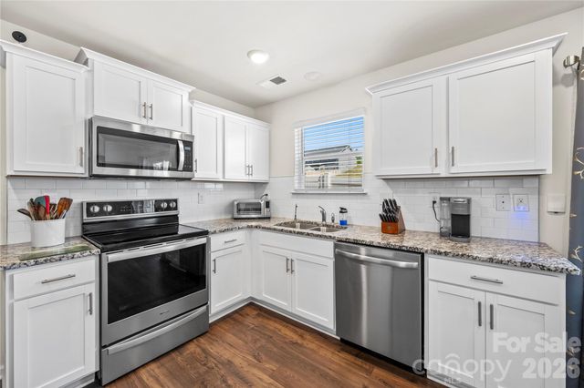 2 Chambers Garden Drive, Arden, NC 28704