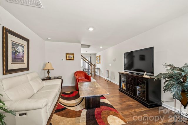2 Chambers Garden Drive, Arden, NC 28704