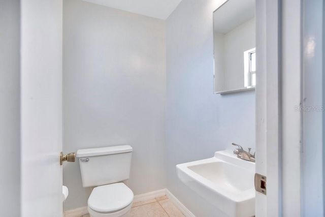 1813 OAKEY AVENUE, Deland, FL 32720