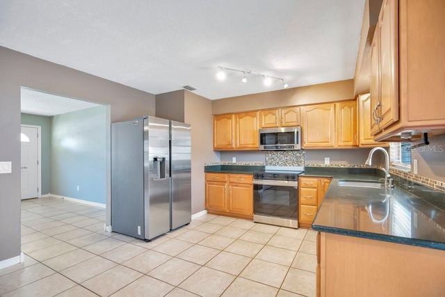 1813 OAKEY AVENUE, Deland, FL 32720