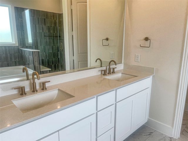 117 Aiden Drive, Waxahachie, TX 75165
