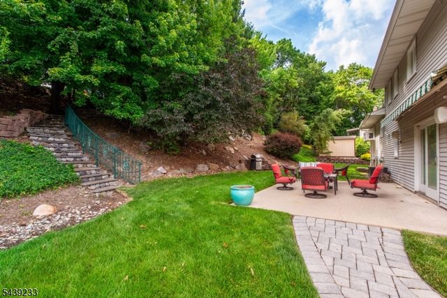 19 Falcon Pl, Wayne Twp., NJ 07470