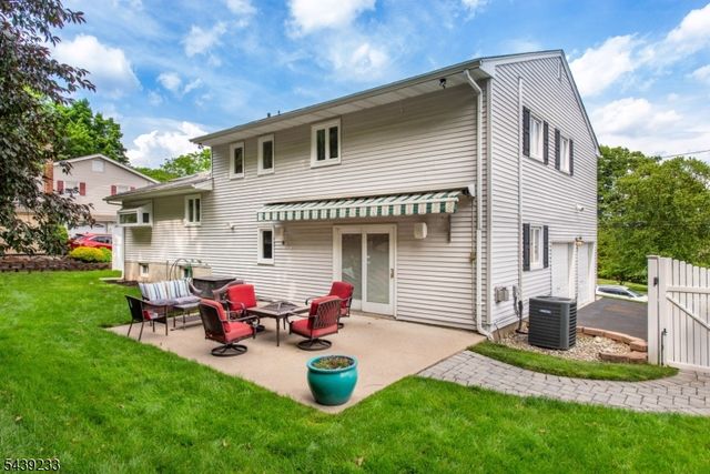 19 Falcon Pl, Wayne Twp., NJ 07470