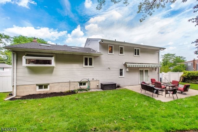19 Falcon Pl, Wayne Twp., NJ 07470