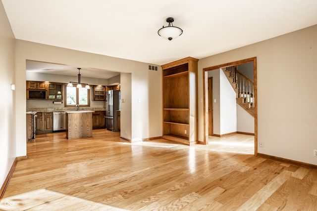 1909 Dakota Drive, Noblesville, IN 46062