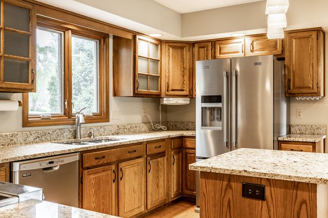 1909 Dakota Drive, Noblesville, IN 46062