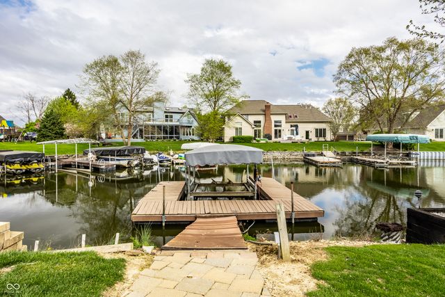 1909 Dakota Drive, Noblesville, IN 46062