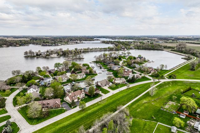 1909 Dakota Drive, Noblesville, IN 46062