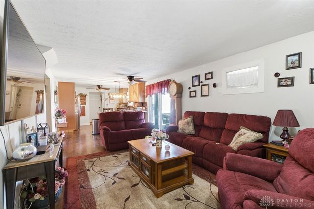 5258 E County Line Road, Urbana, OH 45502
