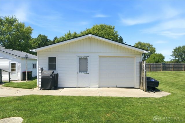 5258 E County Line Road, Urbana, OH 45502
