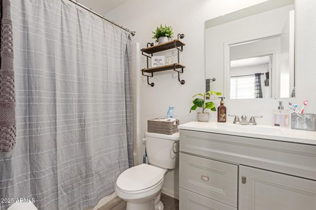 5008 E CASPER Street, Mesa, AZ 85205