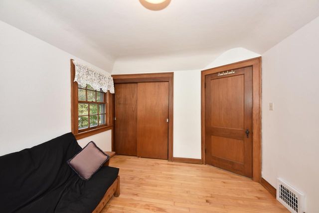 5531 S 110th STREET, Hales Corners, WI 53130