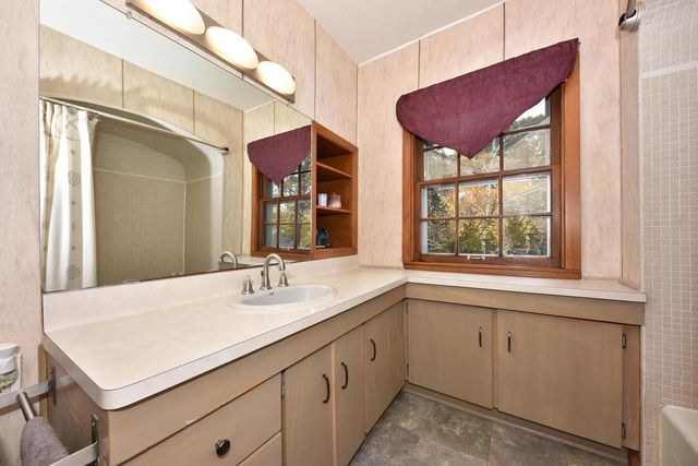 5531 S 110th STREET, Hales Corners, WI 53130