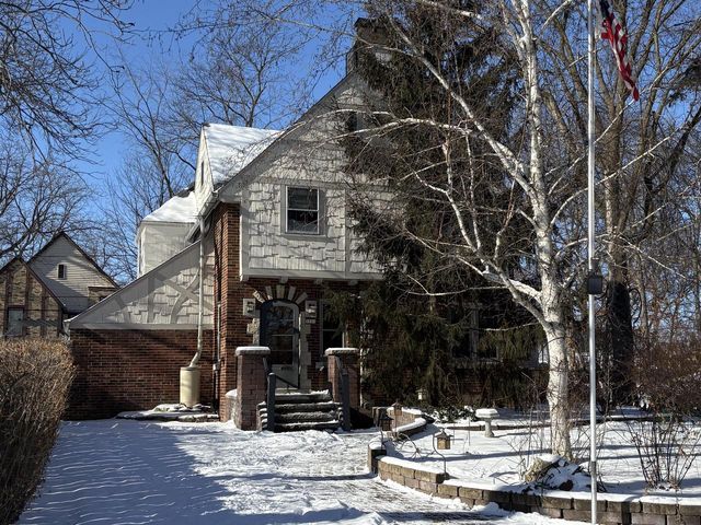 5531 S 110th STREET, Hales Corners, WI 53130