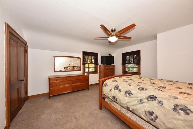 5531 S 110th STREET, Hales Corners, WI 53130