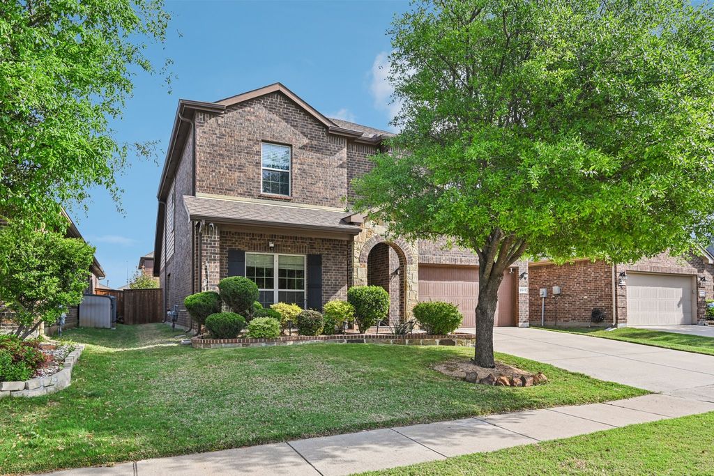 2517 Canyon Wren Lane, Fort Worth, TX 76244
