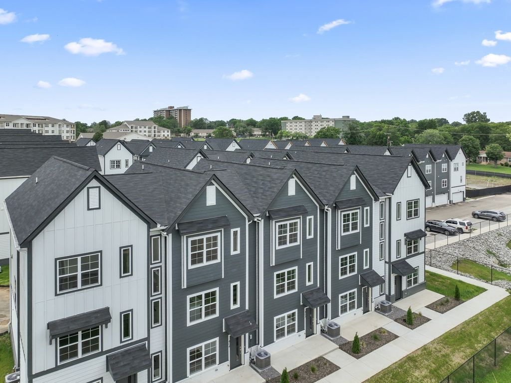 714 N Dupont Ave, Madison, TN 37115
