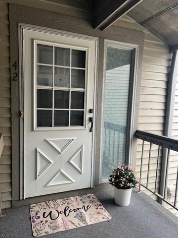 42 Sam Bonnell Dr, Union Twp., NJ 08809