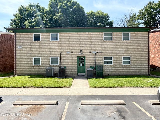 1709 Valley Forge Way 2, Louisville, KY 40215