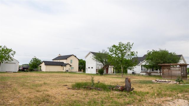1178 Black Ankle RD, Lockhart, TX 78644
