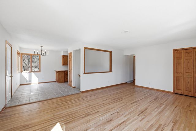 819 9th Avenue, Anoka, MN 55303